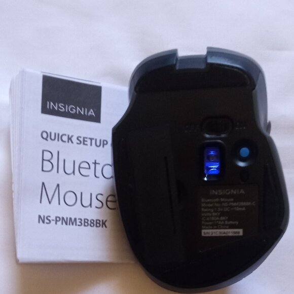 Bluetooth Wireless Mouse Windows Mac Compatible 6 Buttons, Accurate Insignia NEW - Picture 3 of 5